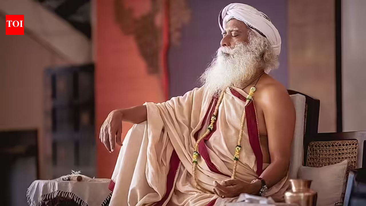 10 powerful parenting quotes by Sadhguru to raise happy and confident children