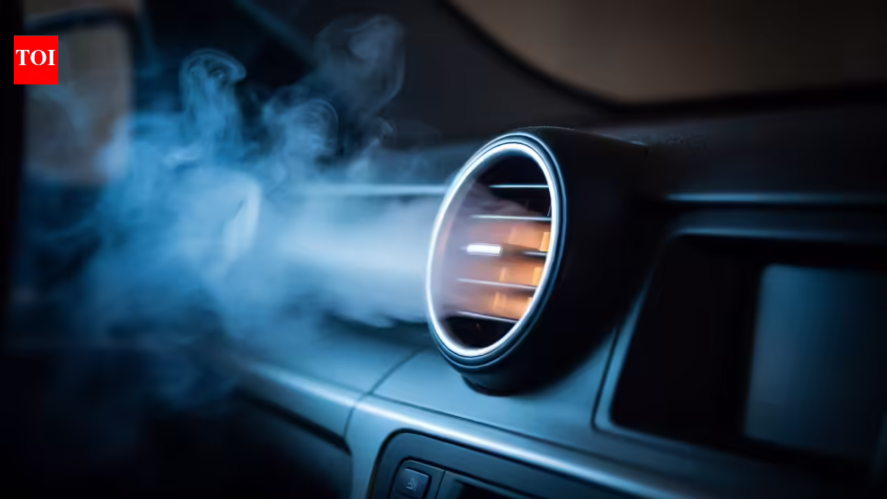 Foggy windshield every morning? This simple dashboard fix changes everything |