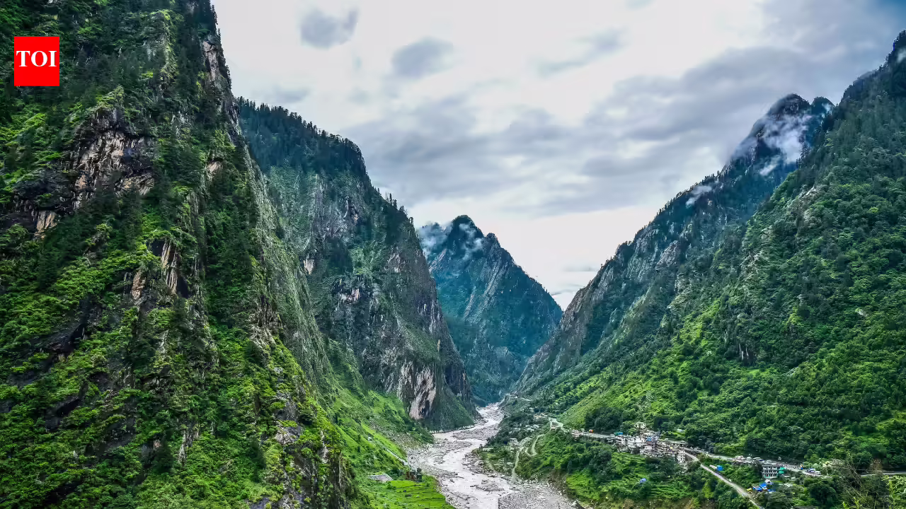 8 Indian destinations that come alive after monsoon rainfall and how to reach them
