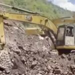 J&K: Heavy landslide shuts Baramulla-Uri NH near Lagama; traffic diverted | India News