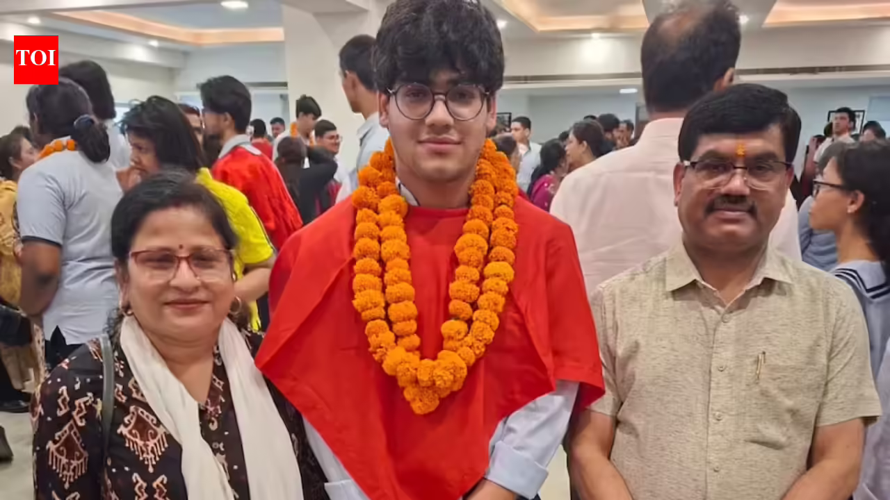 Stress-Free Studies: Meet Siddhart, a topper who studied just 4 hours a day and scored 99.25%: 6 lessons parents can take from his stress-free routine |