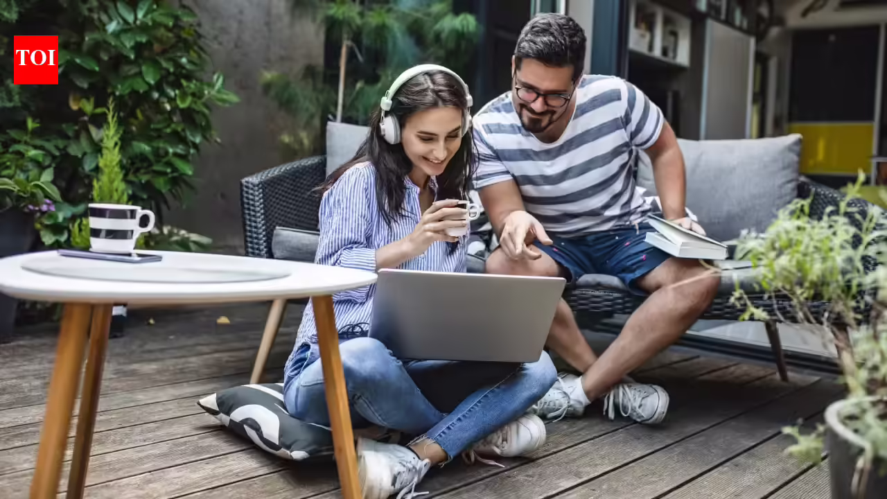 Things you’ll only realise about your partner when you WFH together