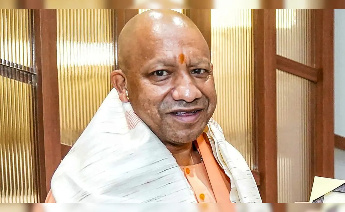 यूपी में वक्फ संपत्तियों पर योगी सरकार का बड़ा एक्शन; 31 हजार से अधिक संपत्तियों को नोटिस 