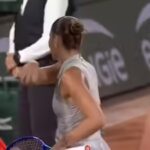 No handshake in French Open! Marta Kostyuk-Mirra Andreeva semi-final sparks controversy - Watch | Tennis News