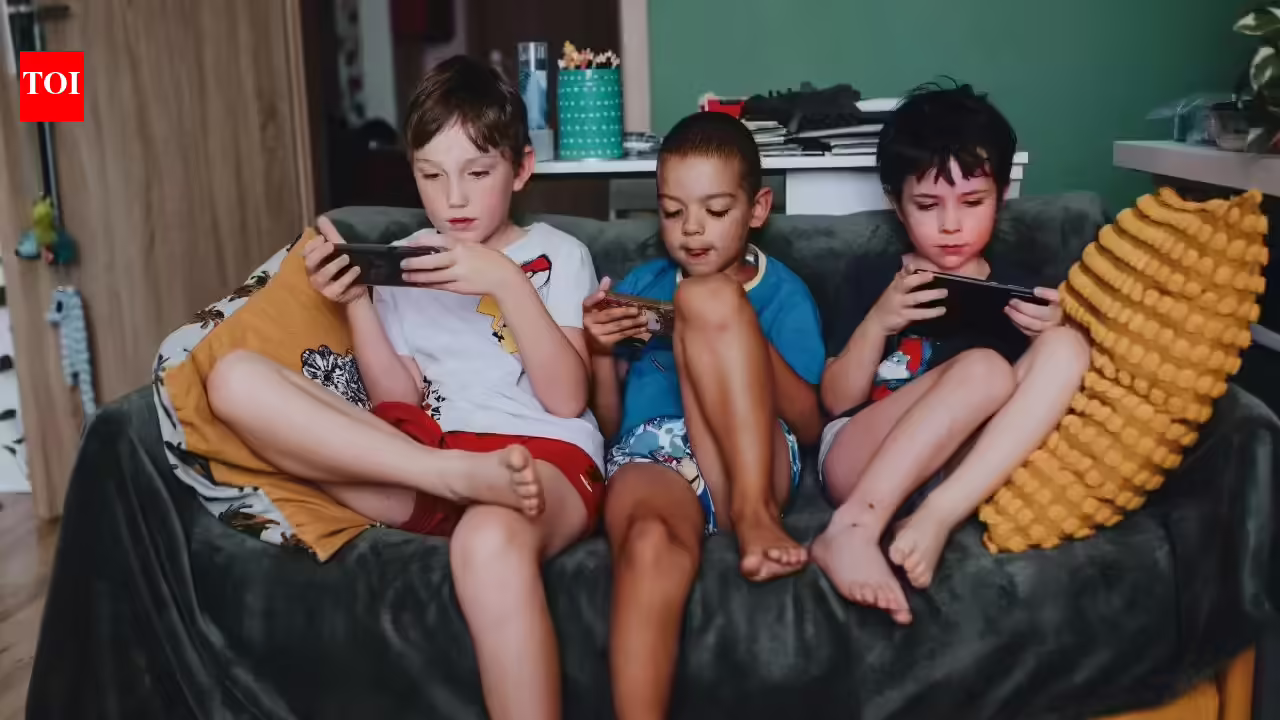 Too much screen time? Here are 8 things parents can do to set healthy boundaries for kids