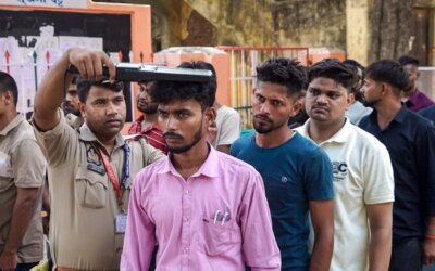 UP Sipahi Bharti में पूछे जा रहे सवाल ज्यादा मुश्किल नहीं, एग्जाम की कहानी कैंडिडेट्स की जुबानी