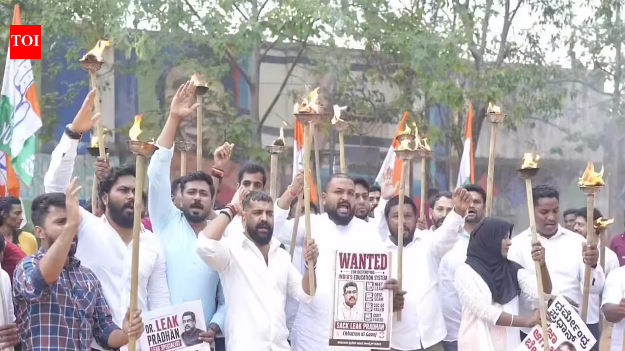 Youth Congress holds torchlight rally in Bengaluru, seeks Dharmendra Pradhan's resignation over NEET row