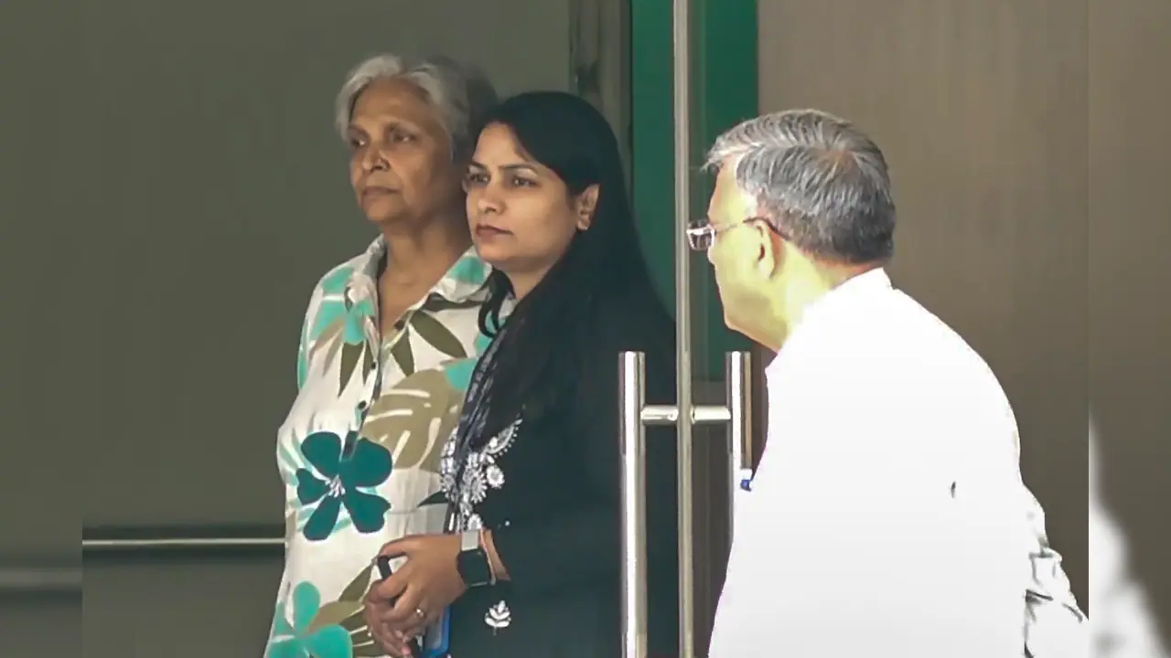 ट्विशा केस: रिटायर्ड जज गिरिबाला बनी कैदी नंबर 71, बदला अपना वकील; जेल के छोटे गेट पर हुई नाखुश