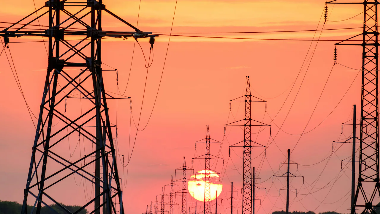 दिल्ली में महंगी होगी बिजली, DERC ने फ्यूल सरचार्ज बढ़ाने की इजाजत दी | Delhi Power Tariff Hike DERC decided to Fuel Surcharge electricity rate